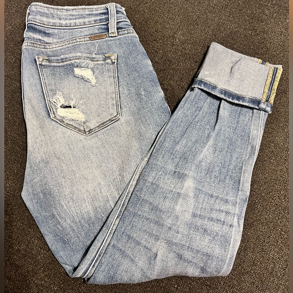 KanCan womens size 28